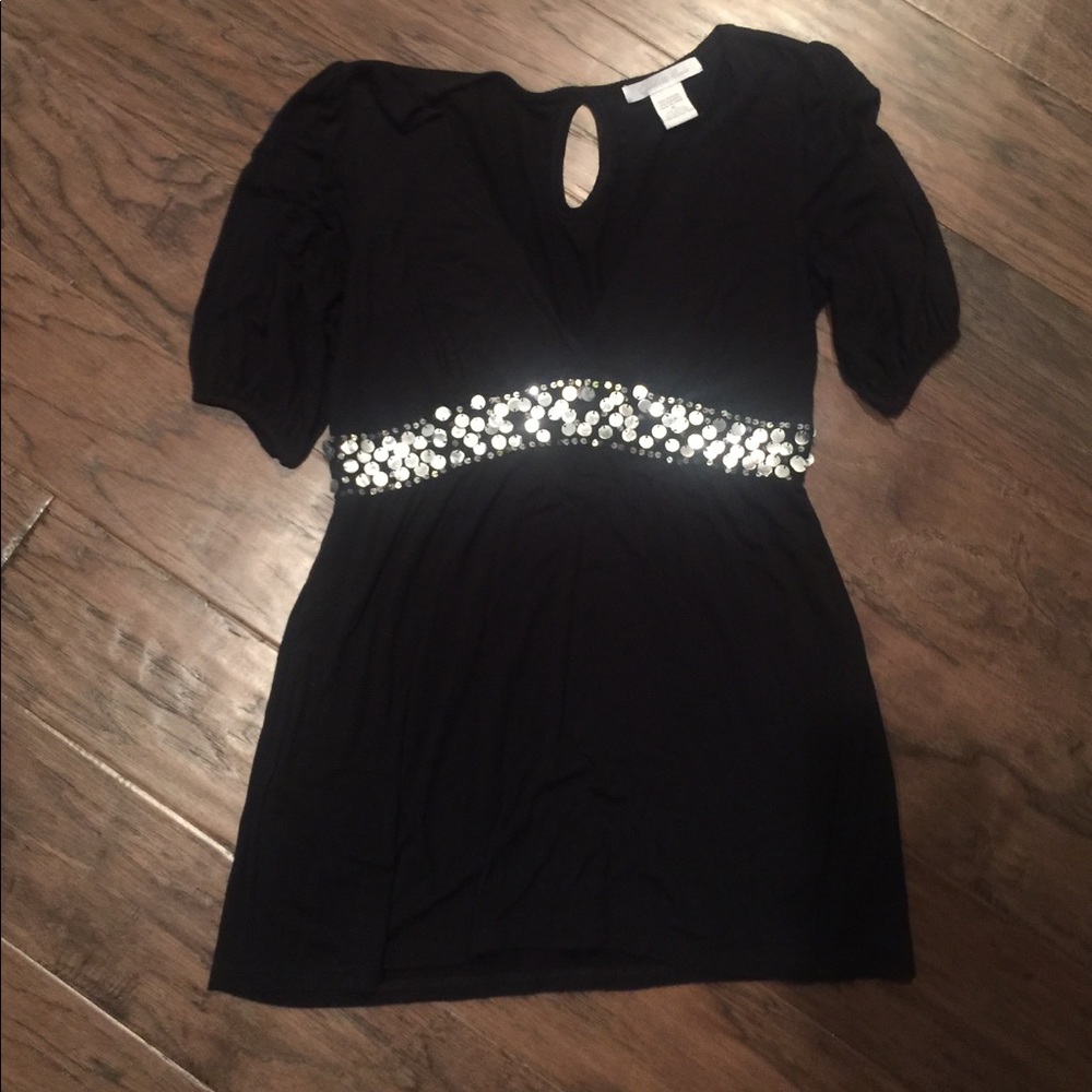 Black cute shirt💥💫